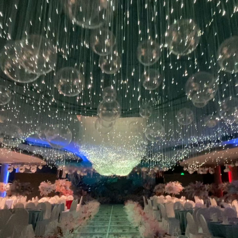 The roof of the wedding hall is a pendant lamp